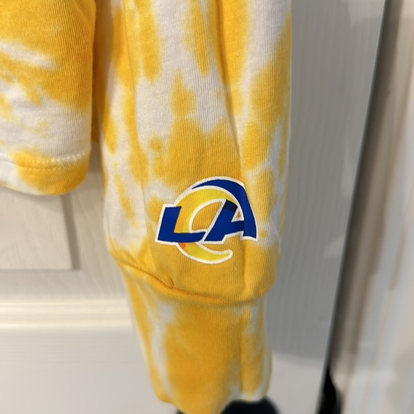 Wear EA by Erin Andrews Rams Shirt - Picture 2 of 4